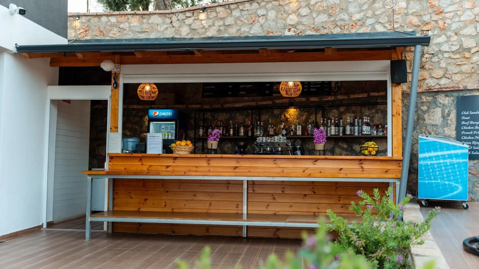 Hotel Memmaj Ksamil 0*,