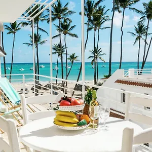https://apt-on-the-beach.comcaribbean.com